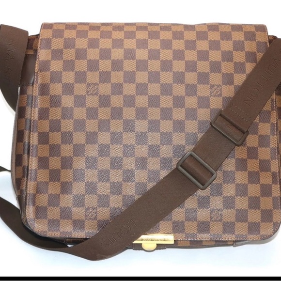 LOUIS VUITTON 2010 Bastille Messenger Bag